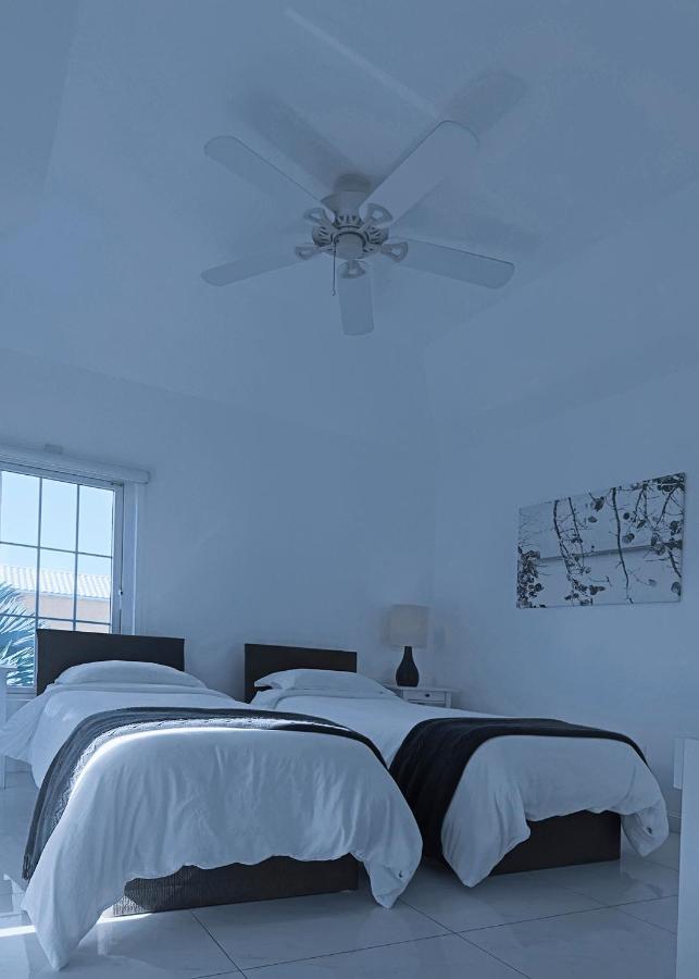 Villa Stunning Ocean View Negril Esterno foto