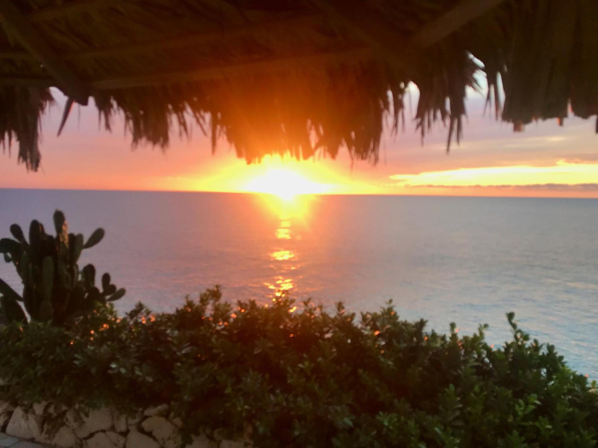 Villa Stunning Ocean View Negril Esterno foto